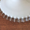 Abat-jour ancien pour suspension plissé en verre opalin blanc diamètre de 25 cm par Hello Broc brocante en ligne