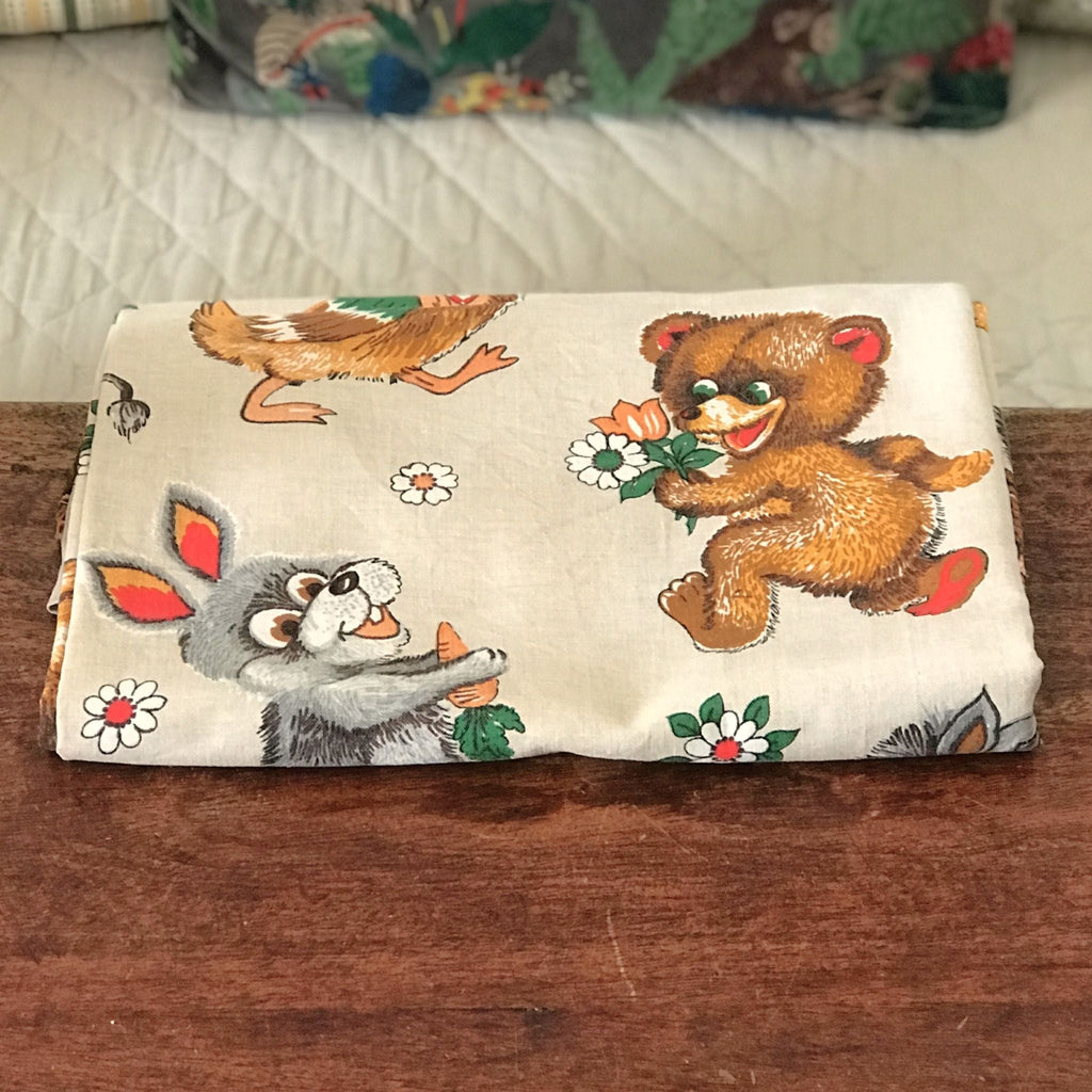 Coupon de tissu vintage pour enfant impression animaux 160 x 120 cm autour de 1980 par Hello Broc brocante en ligne