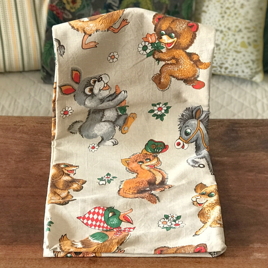 Coupon de tissu vintage pour enfant impression animaux 160 x 120 cm autour de 1980 par Hello Broc brocante en ligne