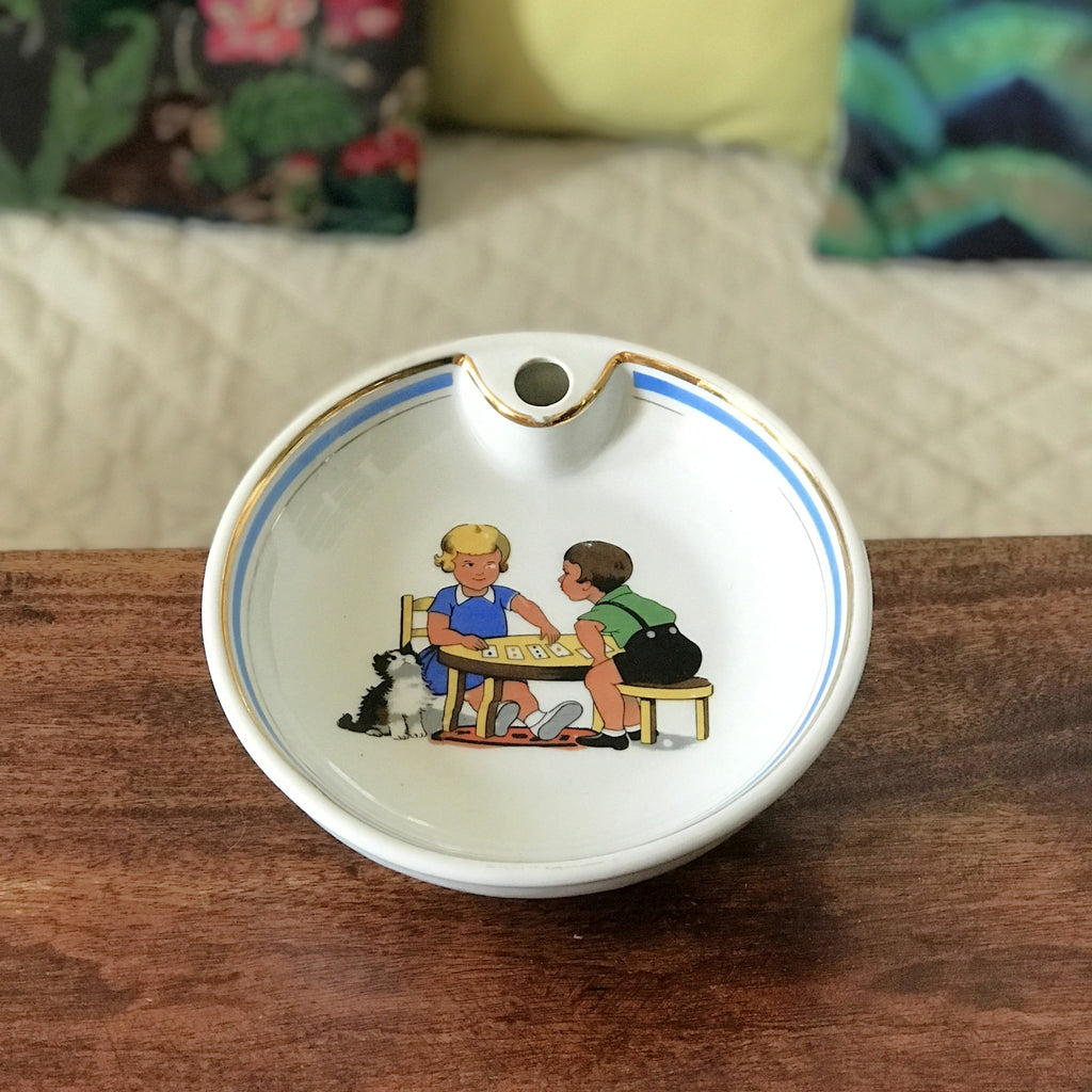 Assiette à bouillie chauffante en faïence fine années 20 par Hello Broc brocante en ligne