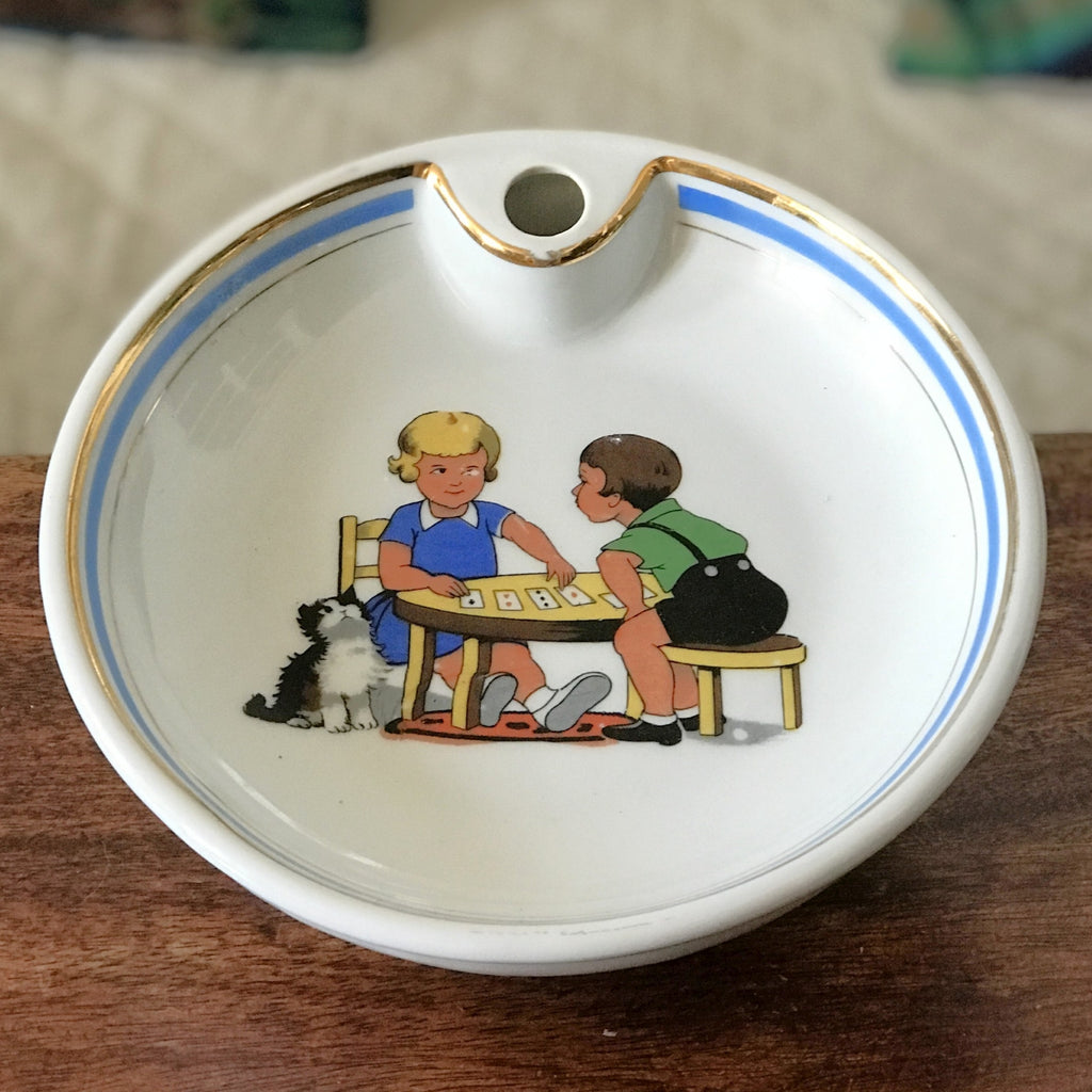 Assiette à bouillie chauffante en faïence fine années 20 par Hello Broc brocante en ligne