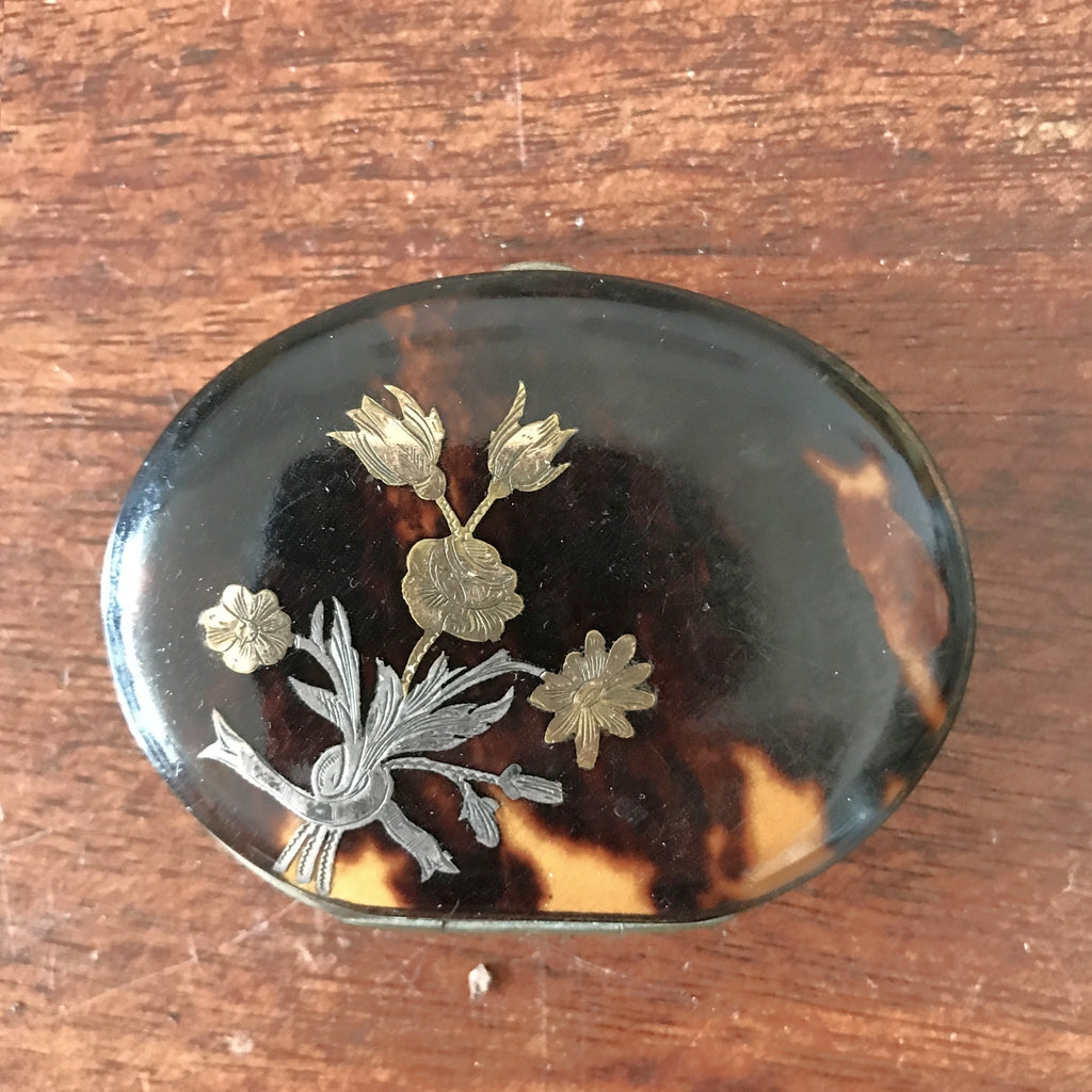 Petit porte-monnaie Napoléon III en écaille de tortue insertions or et argent Circa 1860 par Hello Broc brocante en ligne