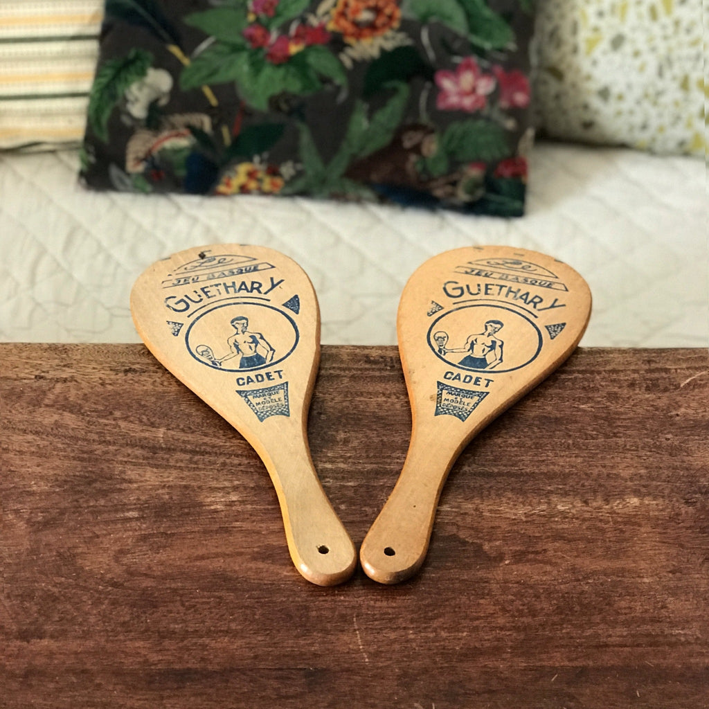 Lot de 2 raquettes en bois pour Jokari années 50 / 60 par Hello Broc brocante en ligne