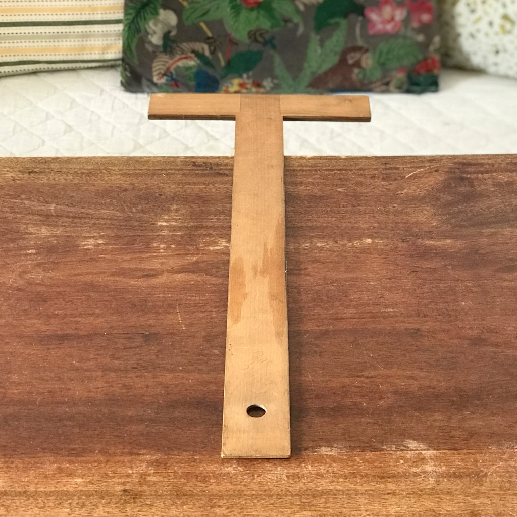 Règle en T vintage en bois pour dessin et géométrie par Hello Broc brocante en ligne