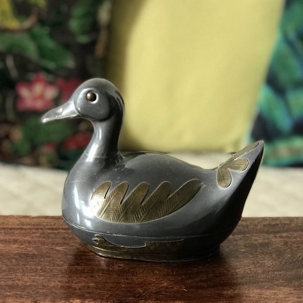 Boîte décorative en forme de canard en étain détails en laiton - Hello Broc