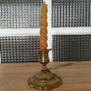 Bougeoir ancien en laiton avec prise décor ciselé par Hello Broc brocante en ligne