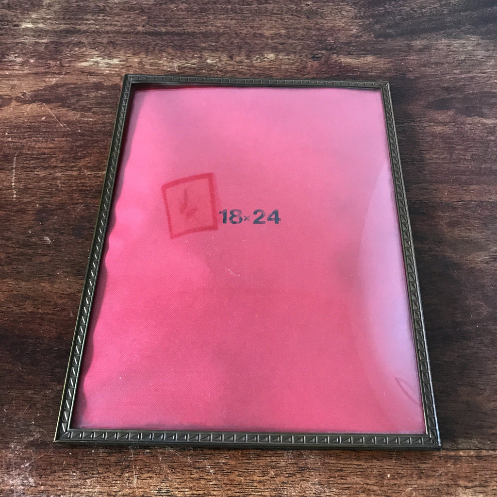 Cadre photo rectangulaire contour laiton verre bombé - Hello Broc