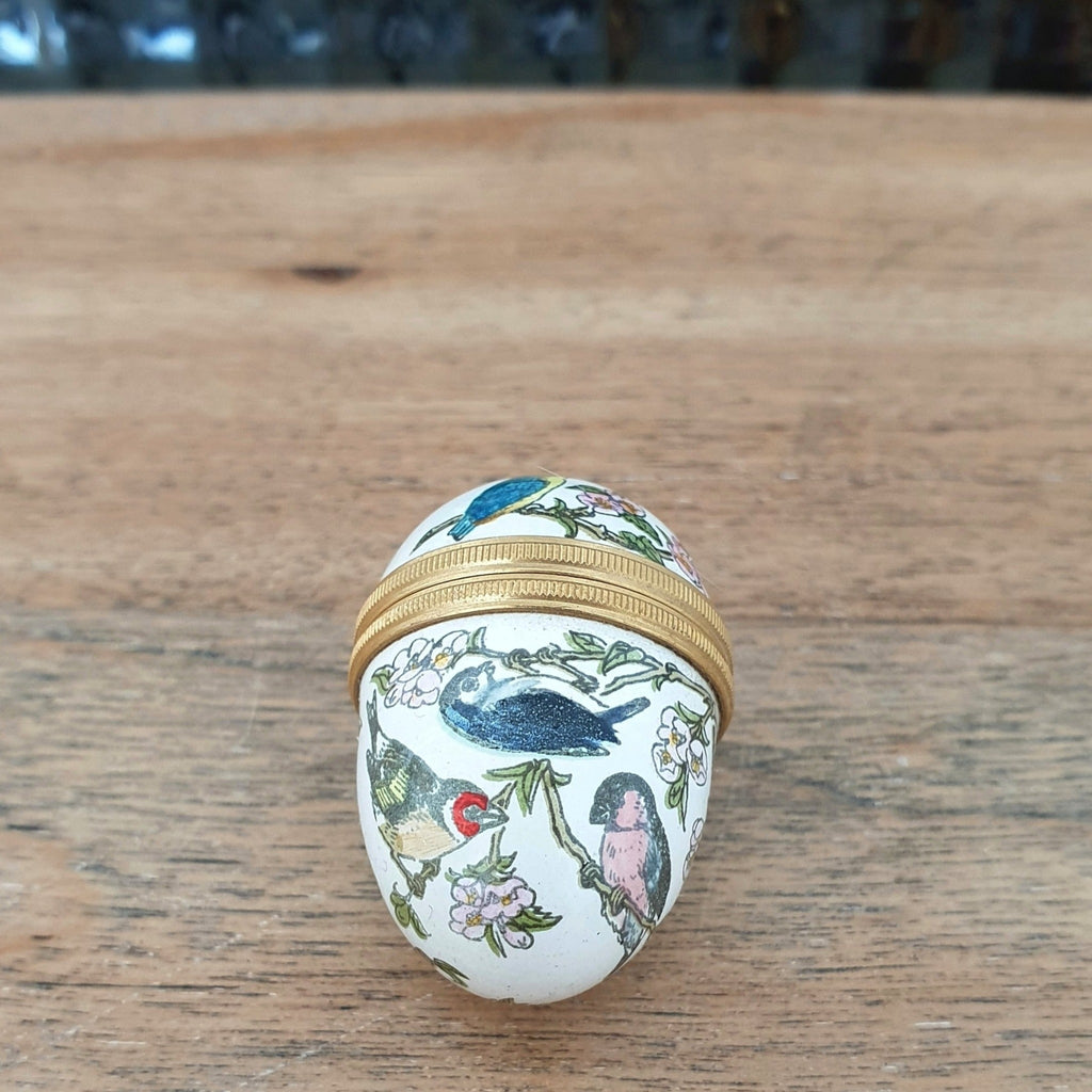 Œuf miniature boîte en émail Halcyon Days décor oiseaux - Hello Broc