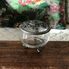 Coupelle pour pot-pourri tripode en verre et métal pieds pattes de lion par Hello Broc brocante en ligne