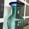 Grand vase dans le goût de Biot en verre bullé bleu - Hello Broc