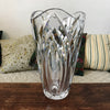 Grand vase en cristal taillé rebord trilobé hauteur 28 cm - Hello Broc