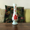 Soliflore en verre opalin blanc décor fleur rouge détails rose et doré par Hello Broc brocante en ligne