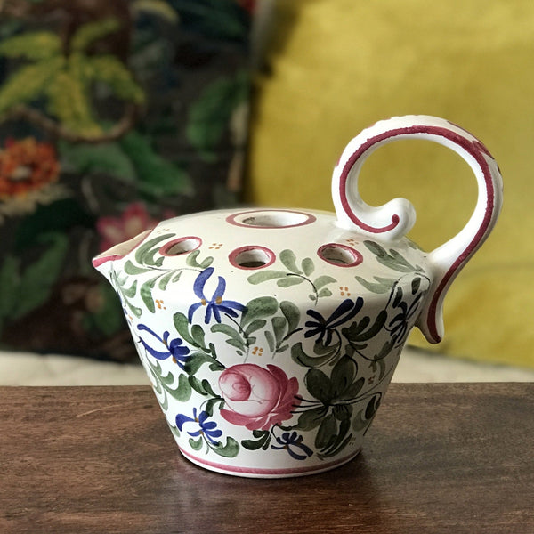 Pique-fleur arrosoir en céramique décoré à la main - Hello Broc