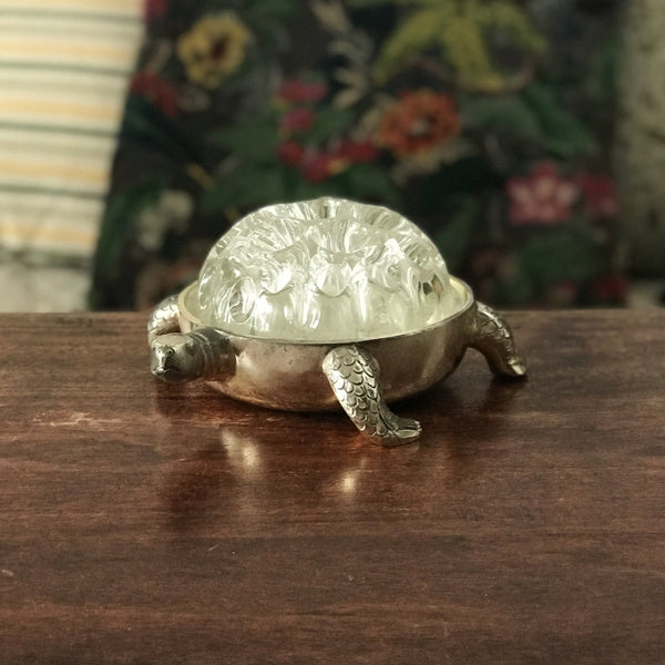 Pique-fleur et vide-poche en métal argenté en forme de tortue par Hello Broc brocante en ligne