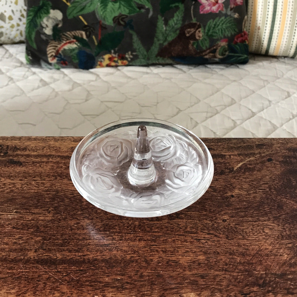 Baguier coupelle Art Déco en cristal par la cristallerie Roger Gross par Hello Broc brocante en ligne