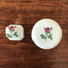 Flacon et pot pour salle de bain en céramique blanche Porcelaine de la Reine France par Hello Broc brocante en ligne