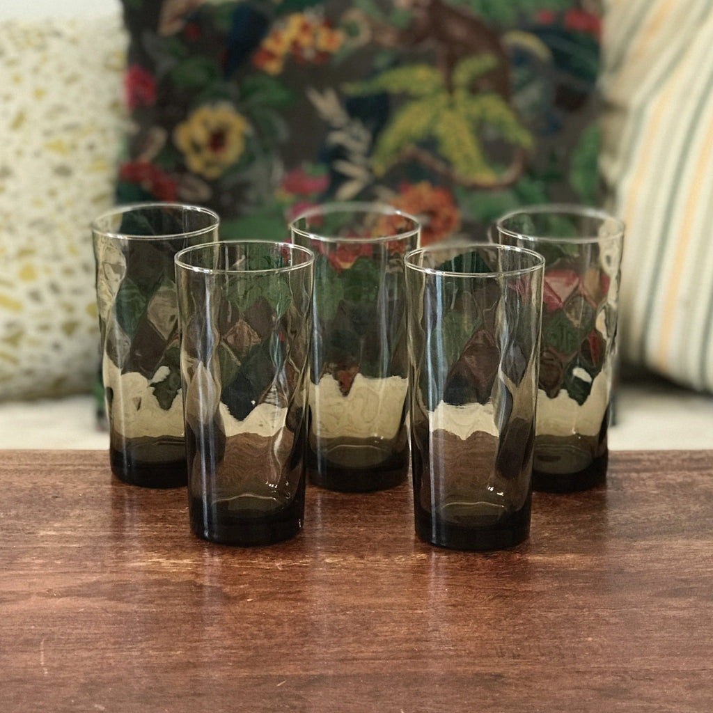 Lot de 5 verres vintage gris fumé années 1970 pour orangeade ou citronnade par Hello Broc brocante en ligne