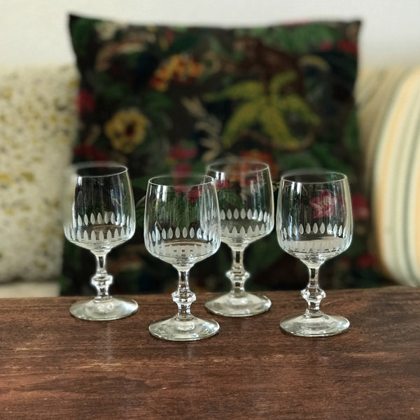 Lot de 4 ou 5 verres à porto en cristal taillé - Hello Broc