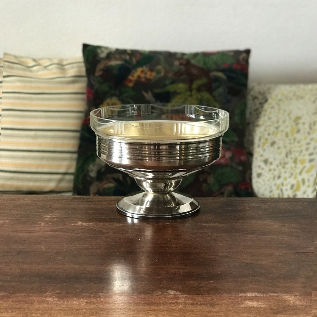 Coupe à fruit sur piédouche base en métal argenté et coupelle en verre moulé - Hello Broc