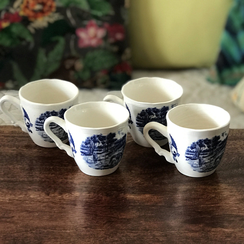 Lot de 4 tasses en faïence de Sarreguemines décor Derby bleu - Hello Broc
