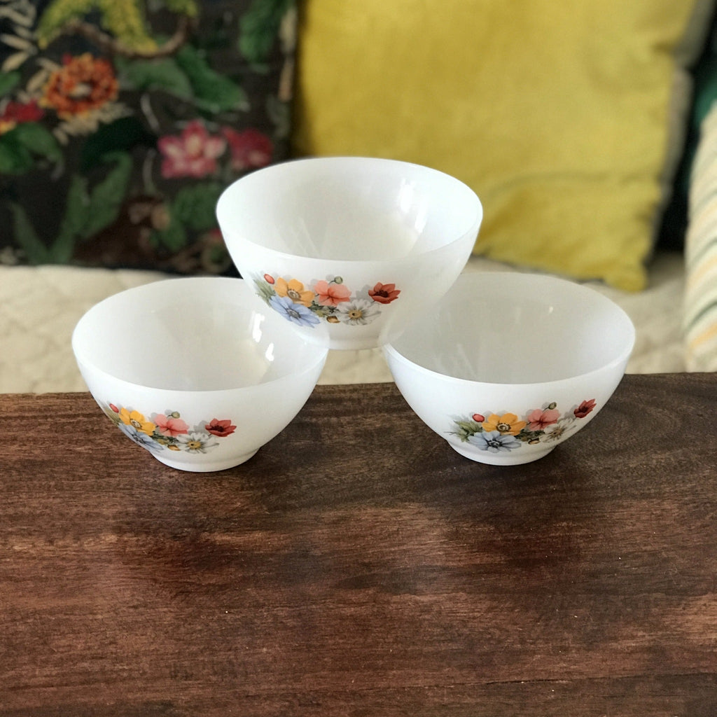 Lot de 3 bols vintage Arcopal en verre opalin blanc impression bouquet - Hello Broc