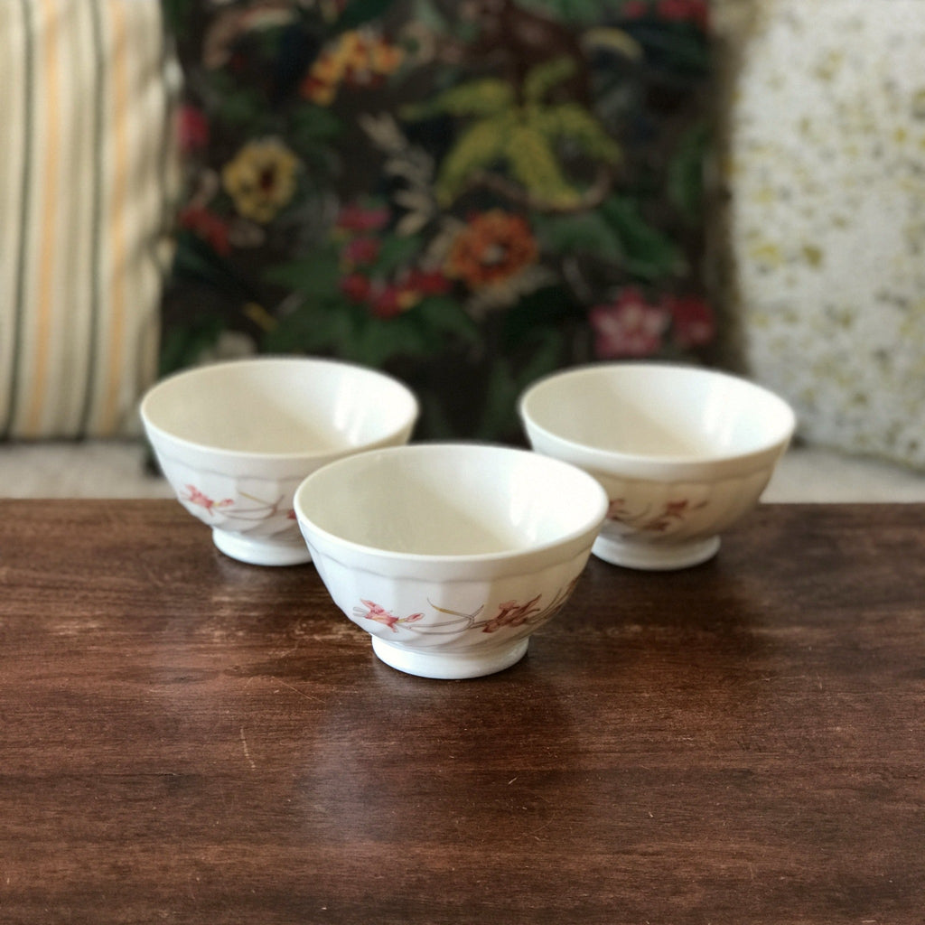 Lot de 3 bols Arcopal torse motif Diana verre opalin blanc vintage années 80 par Hello Broc brocante en ligne