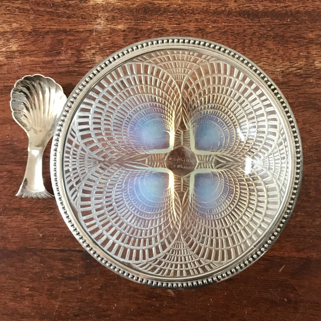 Sucrier Coquilles de R.Lalique France et sa cuillère saupoudreuse Circa 1930 par Hello Broc brocante en ligne