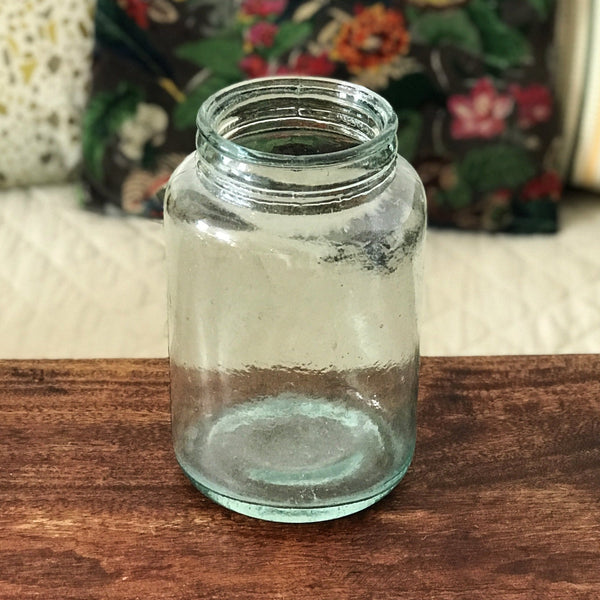 Grande bonbonnière en verre moulé bleuté sans couvercle - Hello Broc