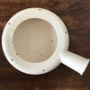 Ancien urinoir ou urinal d'hôpital en céramique écrue - Hello Broc