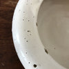 Ancien urinoir ou urinal d'hôpital en céramique écrue - Hello Broc