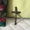 Petit crucifix en laiton et ébène - Hello Broc