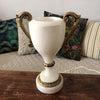 Lampe en forme de coupe en albâtre et anses en bronze doré - Hello Broc