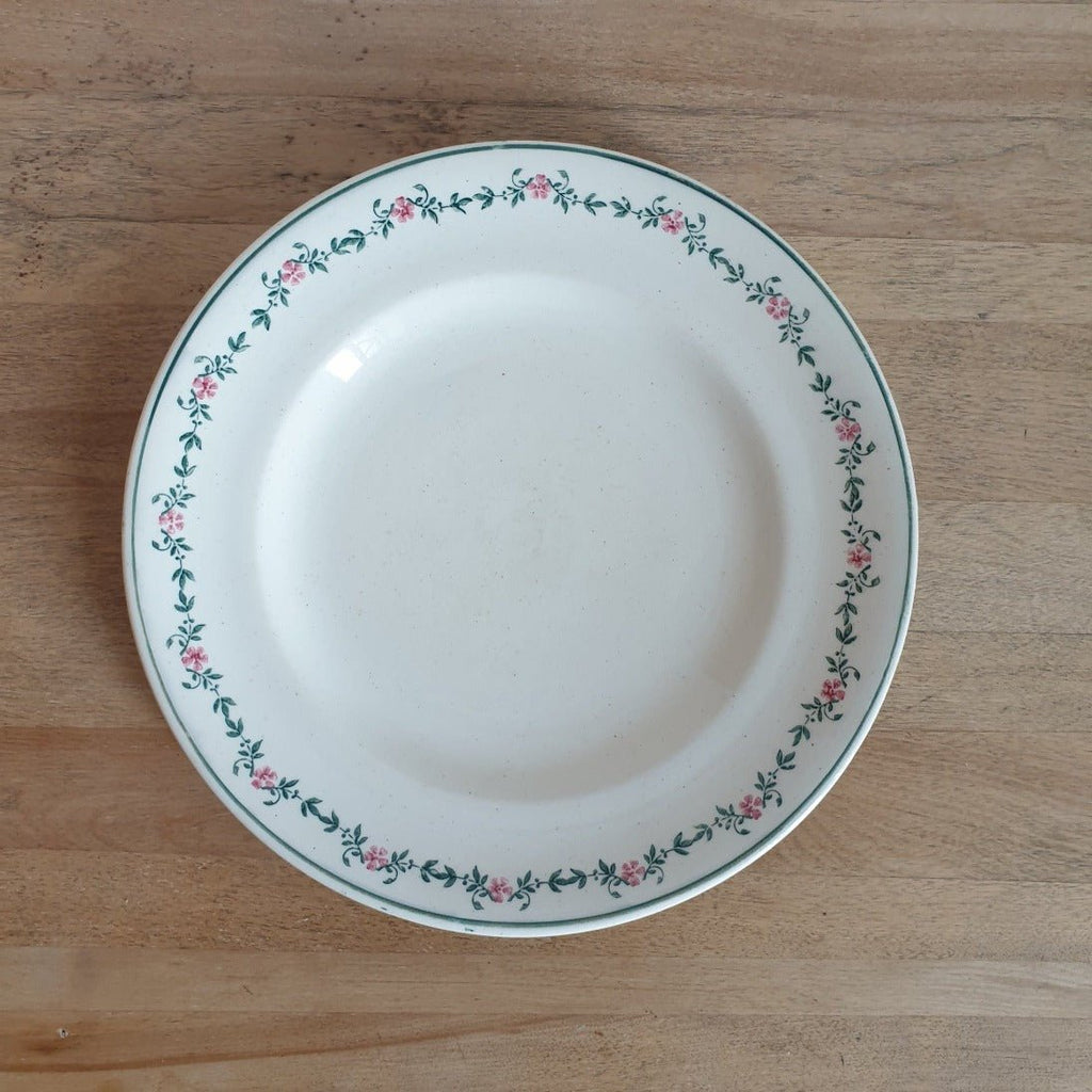 Assiette plate en faïence décor Blois de Longwy circa 1900 1920 Terre de Fer  - Hello Broc