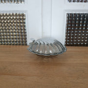 Beurrier vintage en forme de coquillage années 70 en chrome et verre bleu - Hello Broc