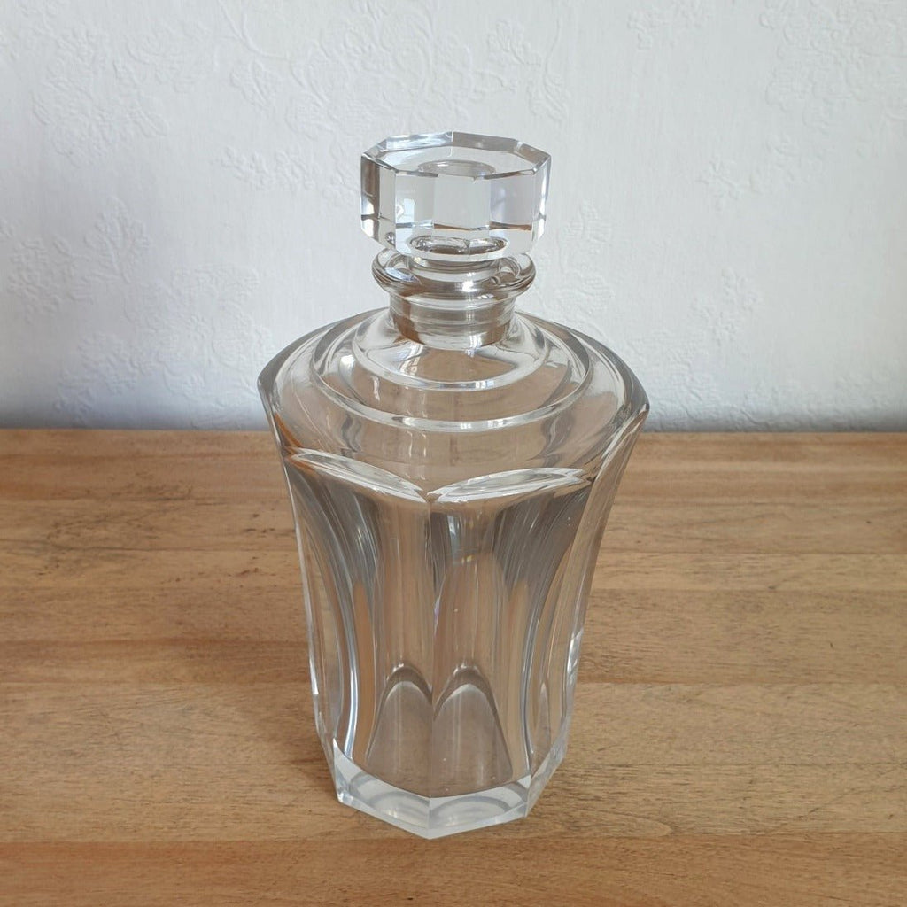 Carafe octogonale en cristal attribué à Saint Louis avec bouchon d'origine Circa 1930 1940 par Hello Broc brocante en ligne