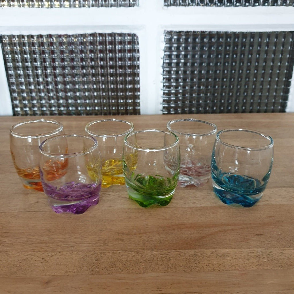 Ensemble de 6 verres à shooter en verre moulé à fond coloré - Hello Broc