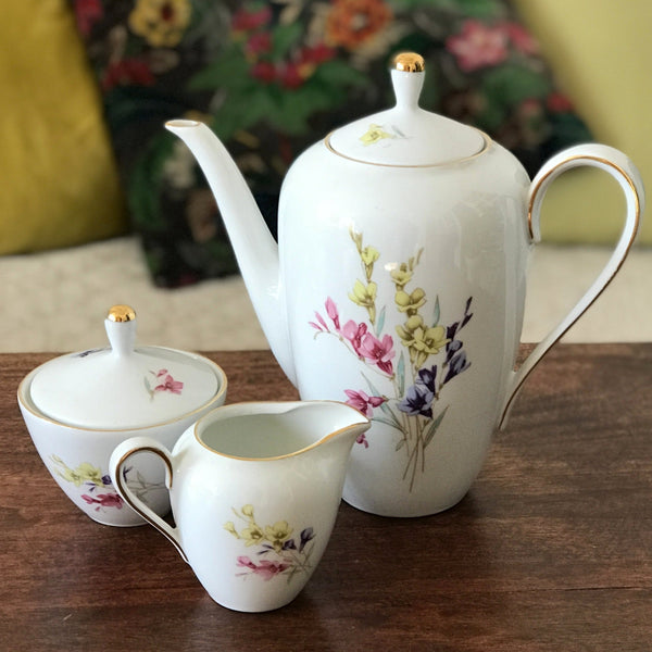 Set of 3 vintage Arcopal bowls in white opaline glass with bouquet pri –  Hello Broc