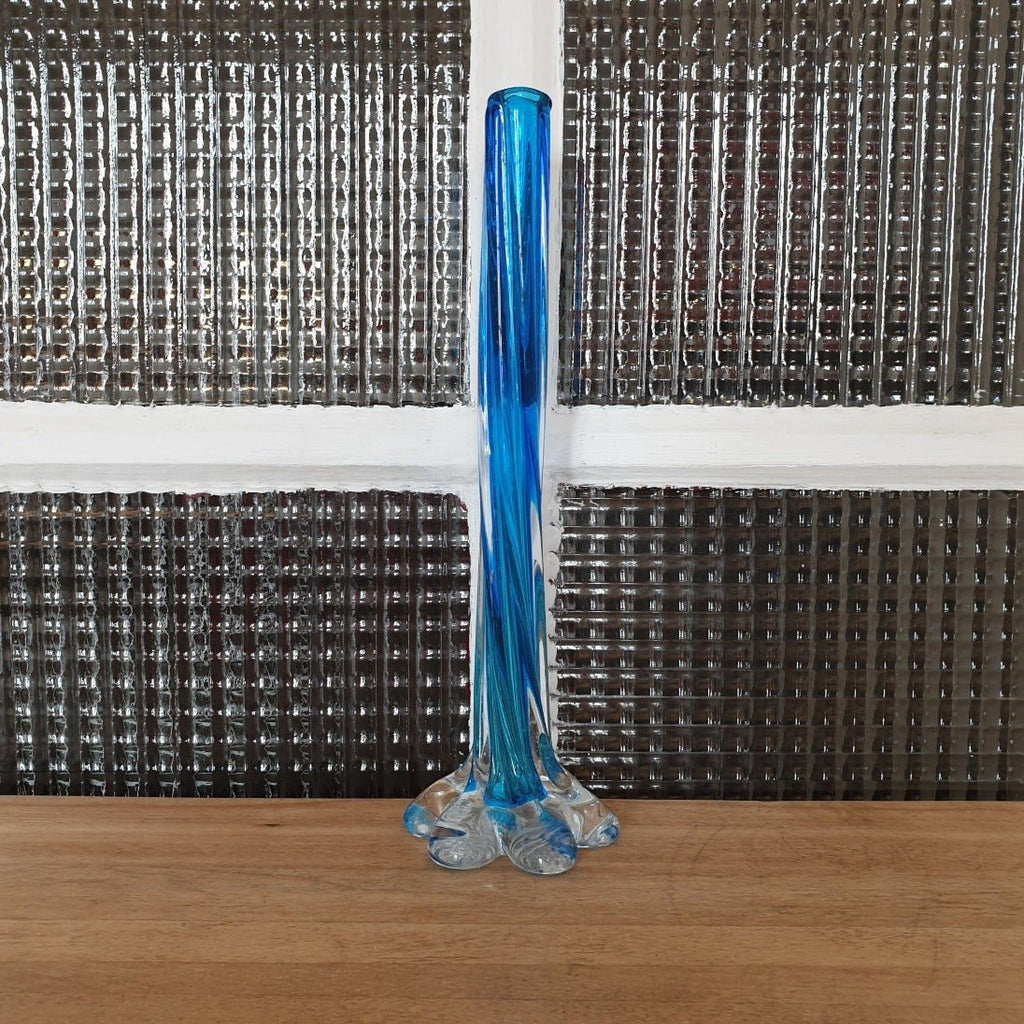 Grand soliflore en verre soufflé bleu torsadé pied fleur - Hello Broc