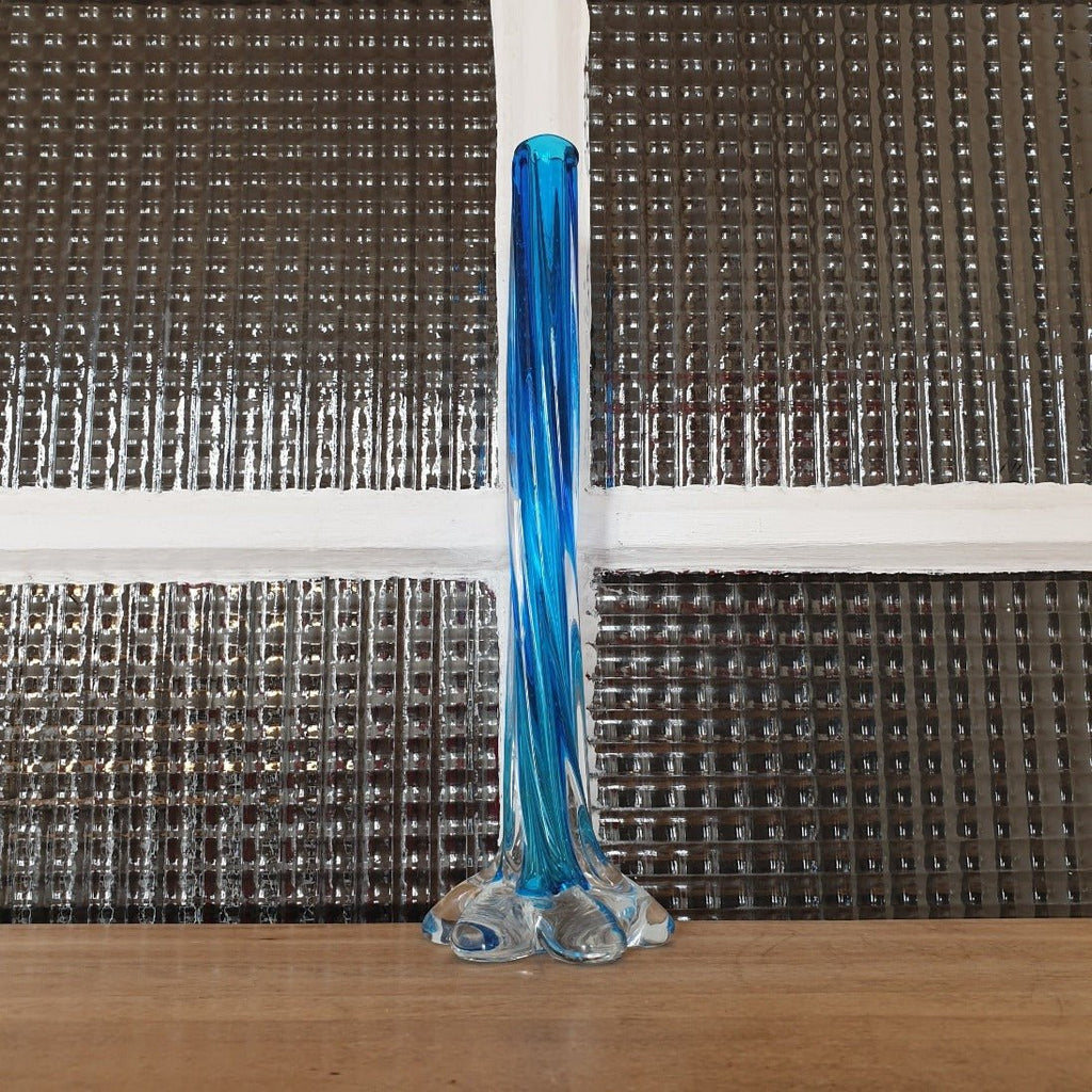 Grand soliflore en verre soufflé bleu torsadé pied fleur - Hello Broc