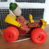 Jouet à tirer Jalopy de Fisher Price années 60 - Hello Broc
