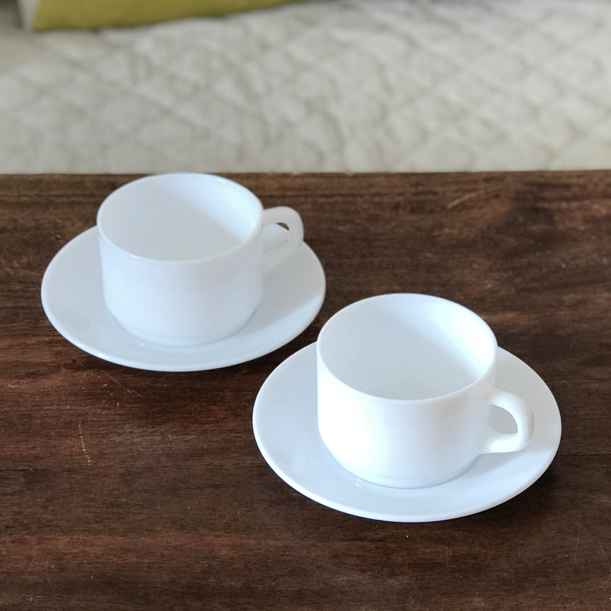 Set De 6 Tasses à Café Et Soucoupes En Verre Opalin Vert Céladon – Vintage