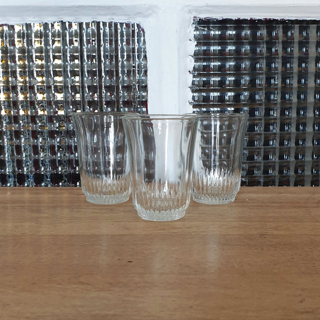 5 Petits verres à pied de couleur pour apéritif ou digestif - Le, petit verre 5 Petits verres à pied de couleur pour apéritif ou digestif - Le, petit verre
