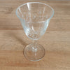 Lot de 4 verres à vin cuit sur pied de forme tulipe décor volutes et croix - 3 lots en stock - Hello Broc