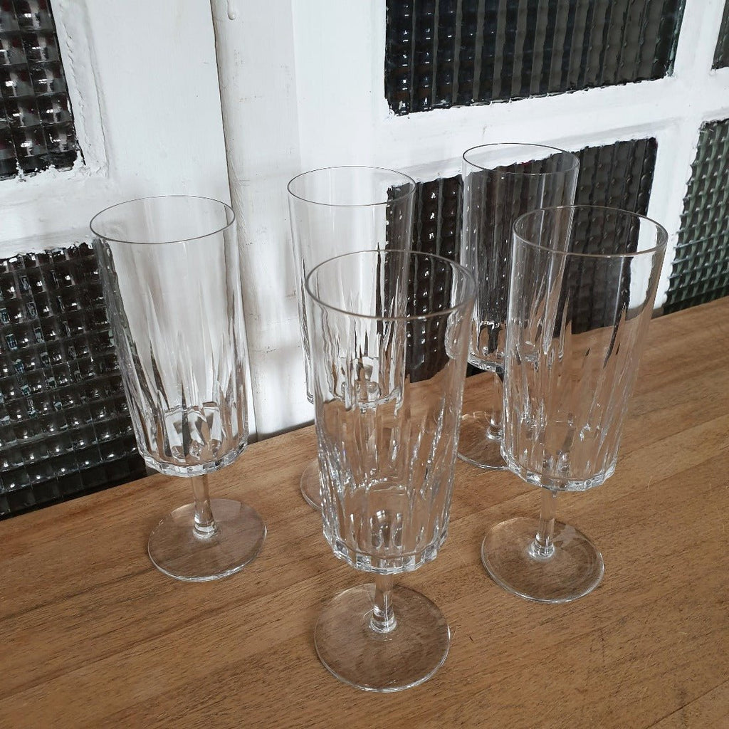 Lot de 5 flûtes à champagne droite en cristal creusé de Bayel - Hello Broc