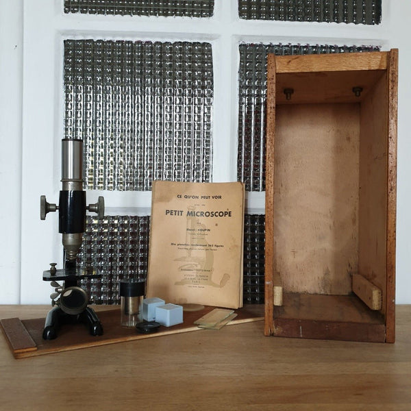 Microscope noir dans sa boîte en bois - Hello Broc