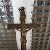 Petit crucifix en laiton et ébène - Hello Broc