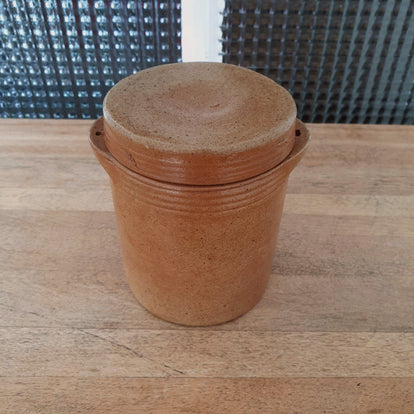 Petit Pot En Grès Avec Couvercle - Pot à Graisse Ou Saloir D'occasion, Fait En France