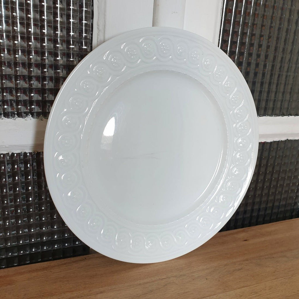Plat de service en porcelaine blanche Bernardaud Limoges - Hello Broc
