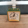 Réveil vintage vert et jaune Jantar made in USSR - Hello Broc