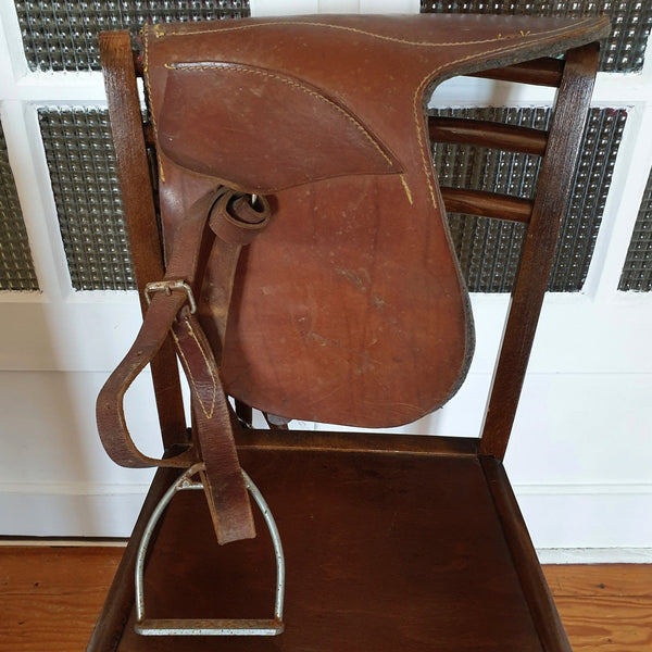 Selle poney vintage en cuir pour équitation enfant - Hello Broc